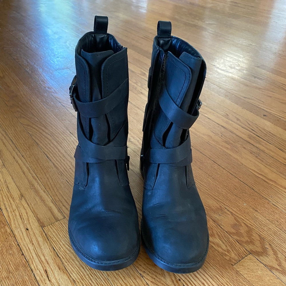 Clarks Swansea Tobin Waterproof Leather Moto Boots